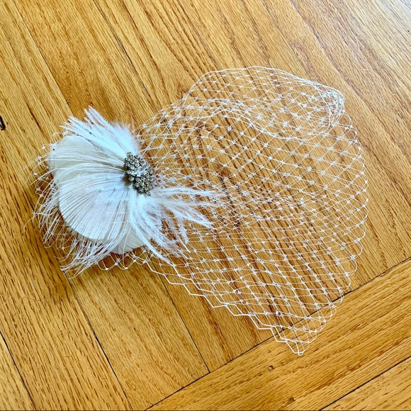 Bridal Accessories - Birdcage Bridal Veil Rhinestone Feather Clip